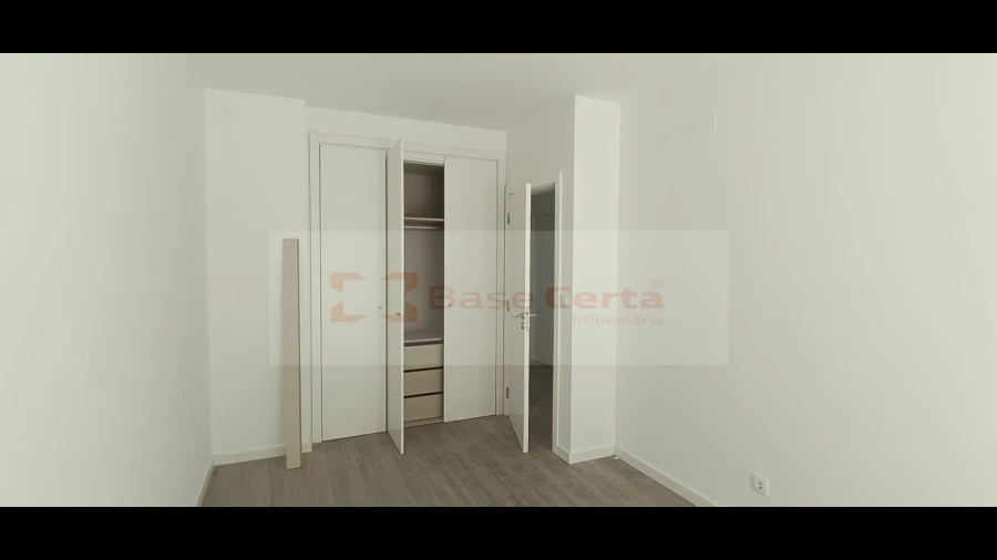 Apartamento T3 para Venda em Corroios