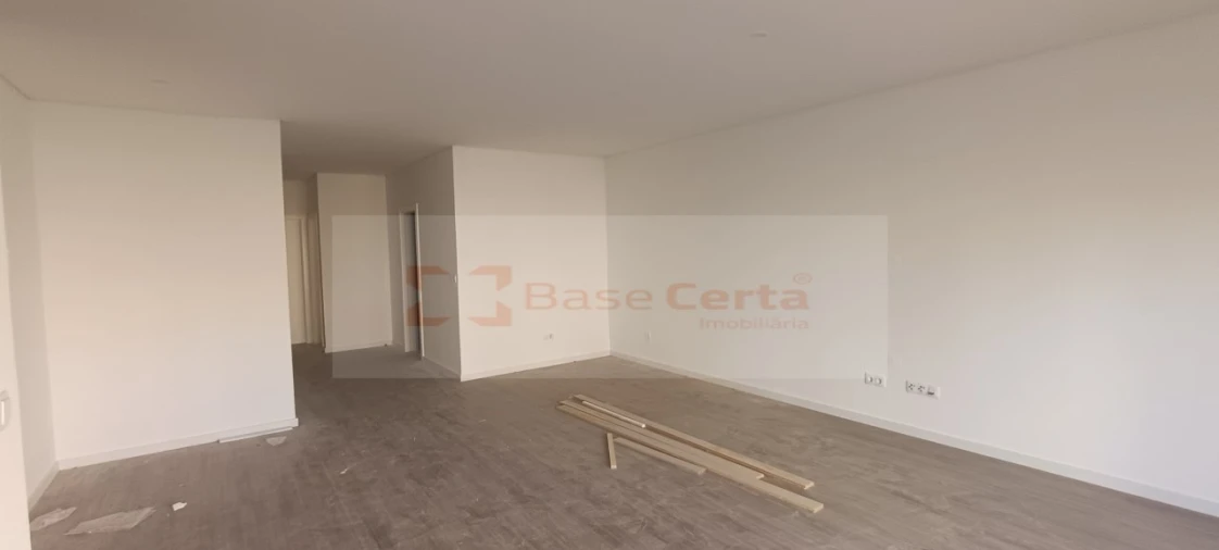 Apartamento T3 para Venda em Corroios Foto 2