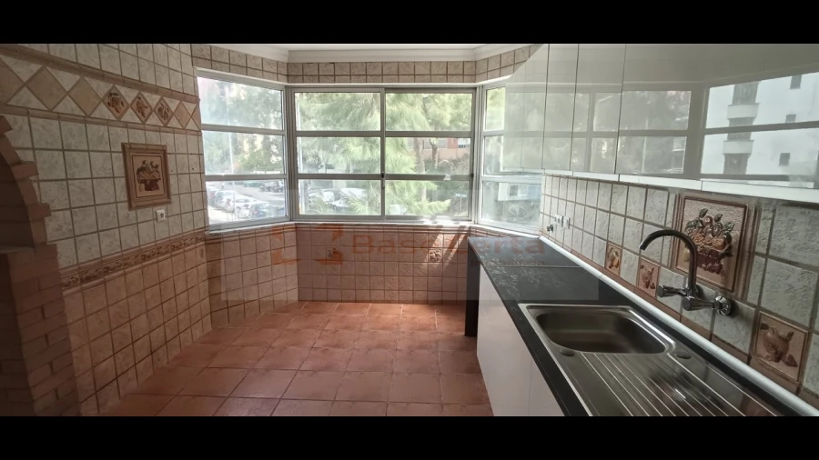 Apartamento T3 para Venda em Algueirão-Mem Martins