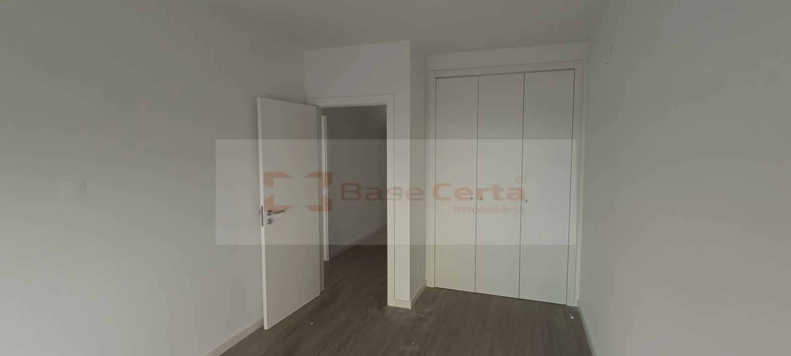 Apartamento T3 para Venda em Corroios Foto 29