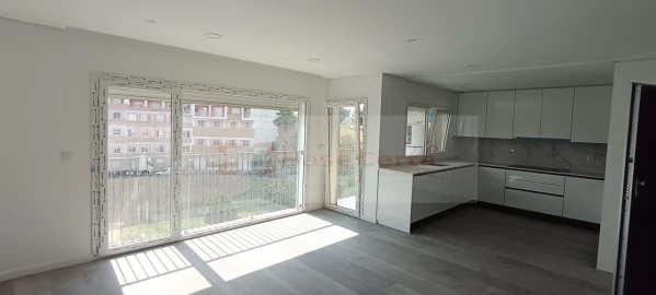 Apartamento T3 para Venda em Corroios