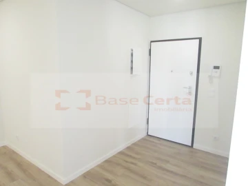 Apartamento T3 para Venda em Almada, Cova da Piedade, Pragal e Cacilhas