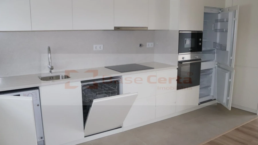 Apartamento T3 para Venda em Almada, Cova da Piedade, Pragal e Cacilhas