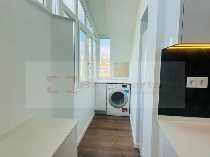 Apartamento T2 para Venda em Venteira Foto 7