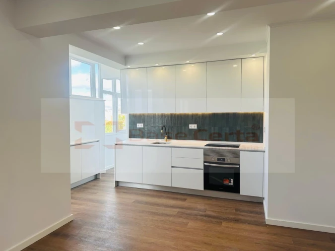 Apartamento T2 para Venda em Venteira Foto 15