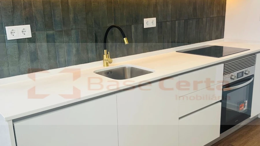 Apartamento T2 para Venda em Venteira