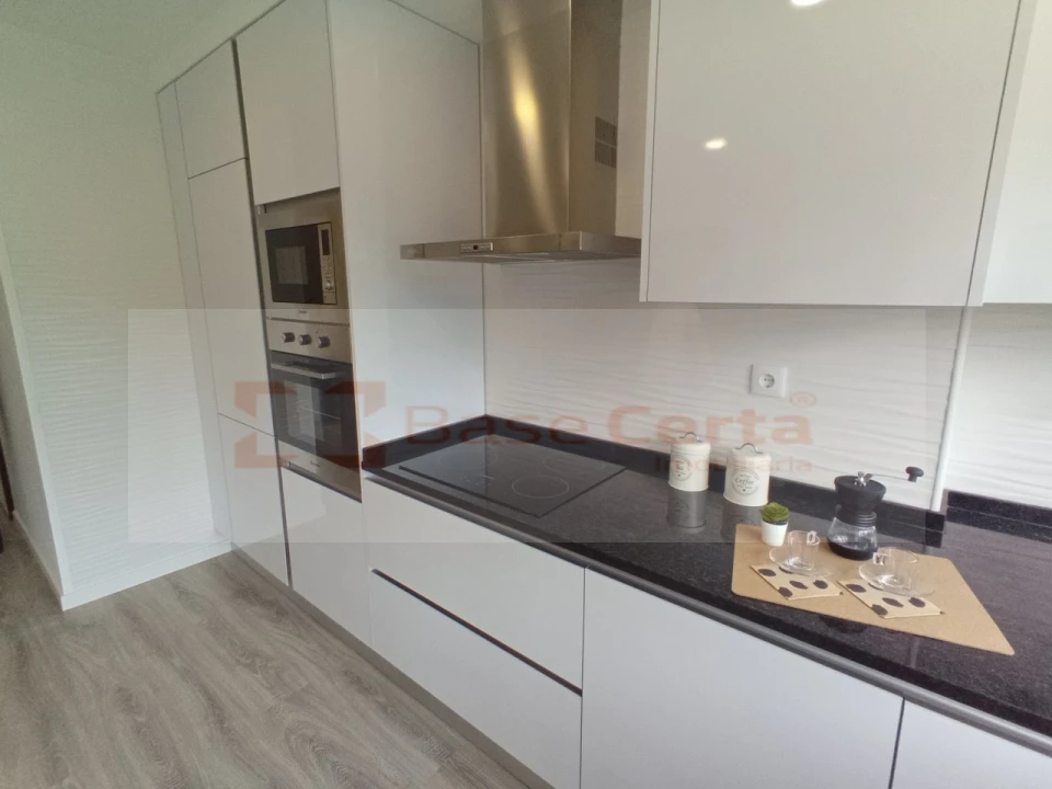 Apartamento T3 para Venda em São Domingos de Benfica Foto 17