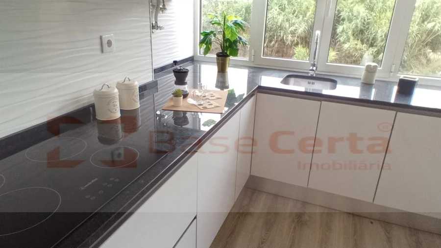 Apartamento T3 para Venda em São Domingos de Benfica