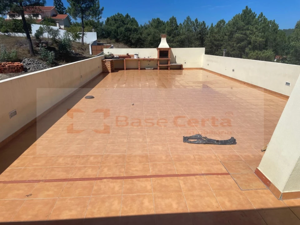 Apartamento T3 para Venda em Vila de Rei Foto 3