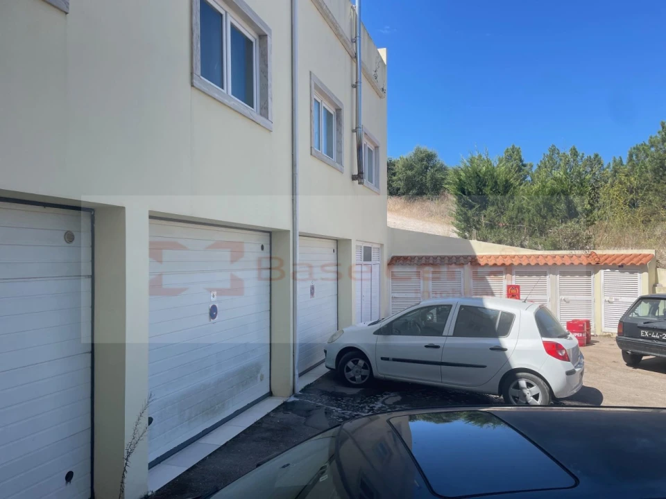 Apartamento T3 para Venda em Vila de Rei Foto 24