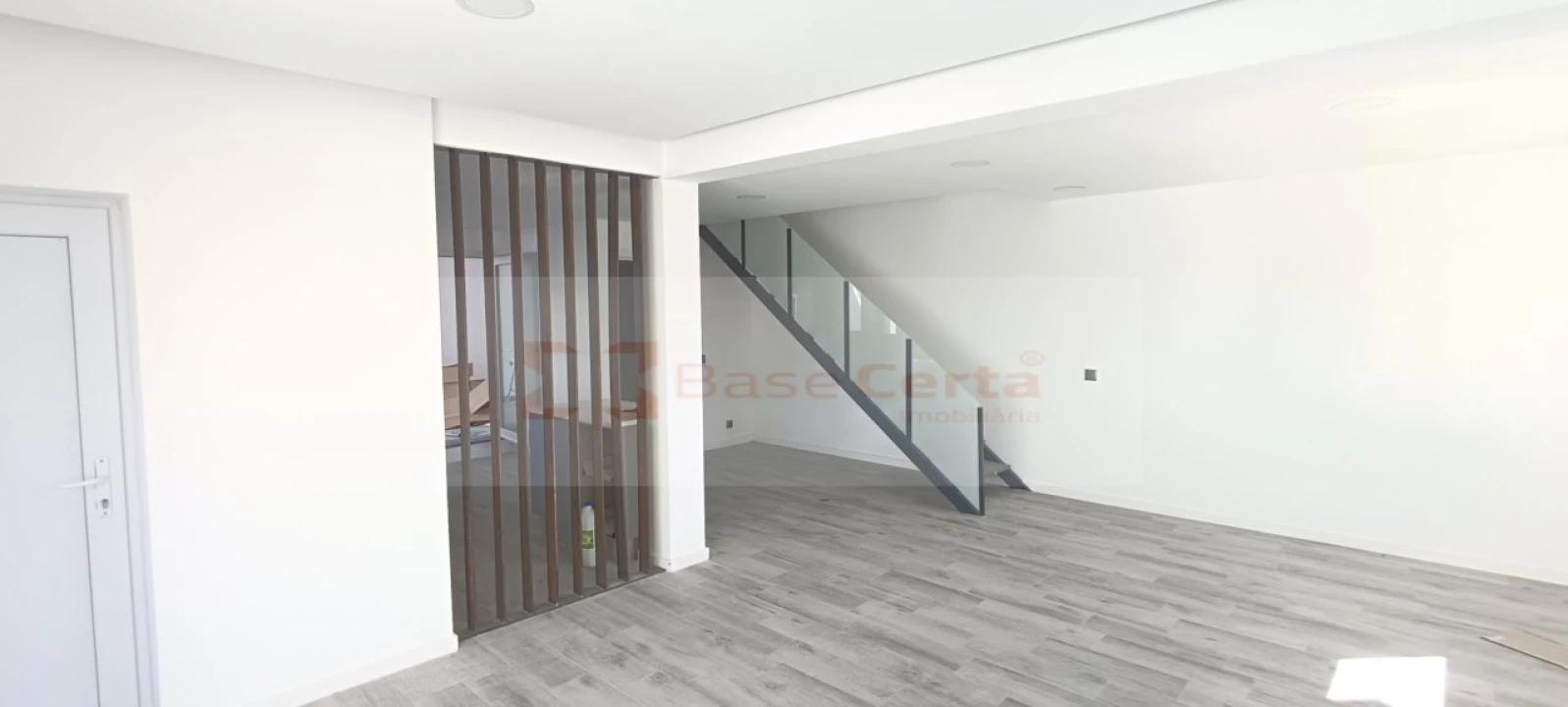 Moradia T3 para Venda em Fernao Ferro Foto 4