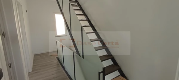 Moradia T3 para Venda em Fernao Ferro