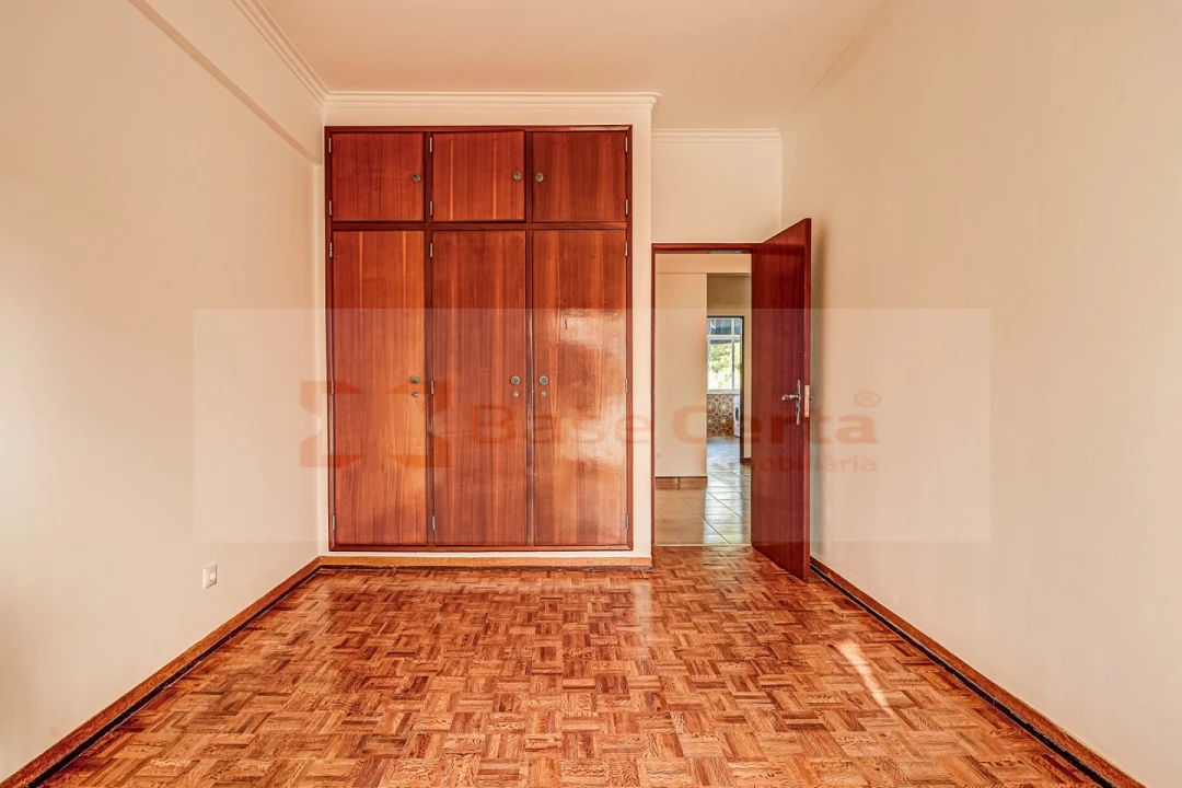 Apartamento T2 para Venda em Póvoa de Santa Iria e Forte da Casa Foto 9
