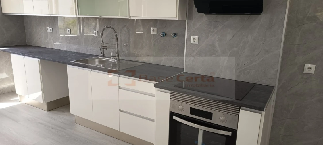 Apartamento T2 para Venda em Setubal (São Sebastião) Foto 17