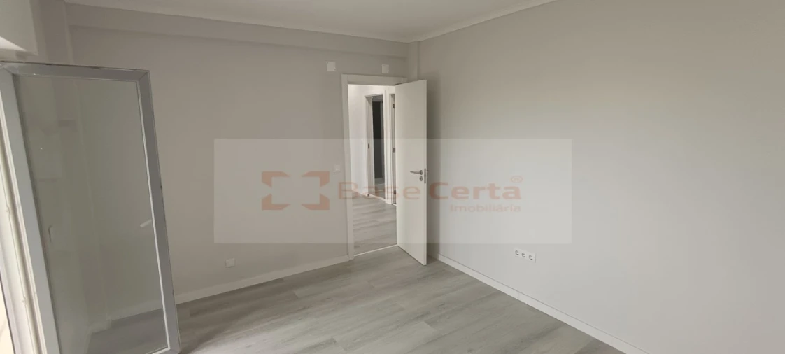 Apartamento T2 para Venda em Setubal (São Sebastião) Foto 20
