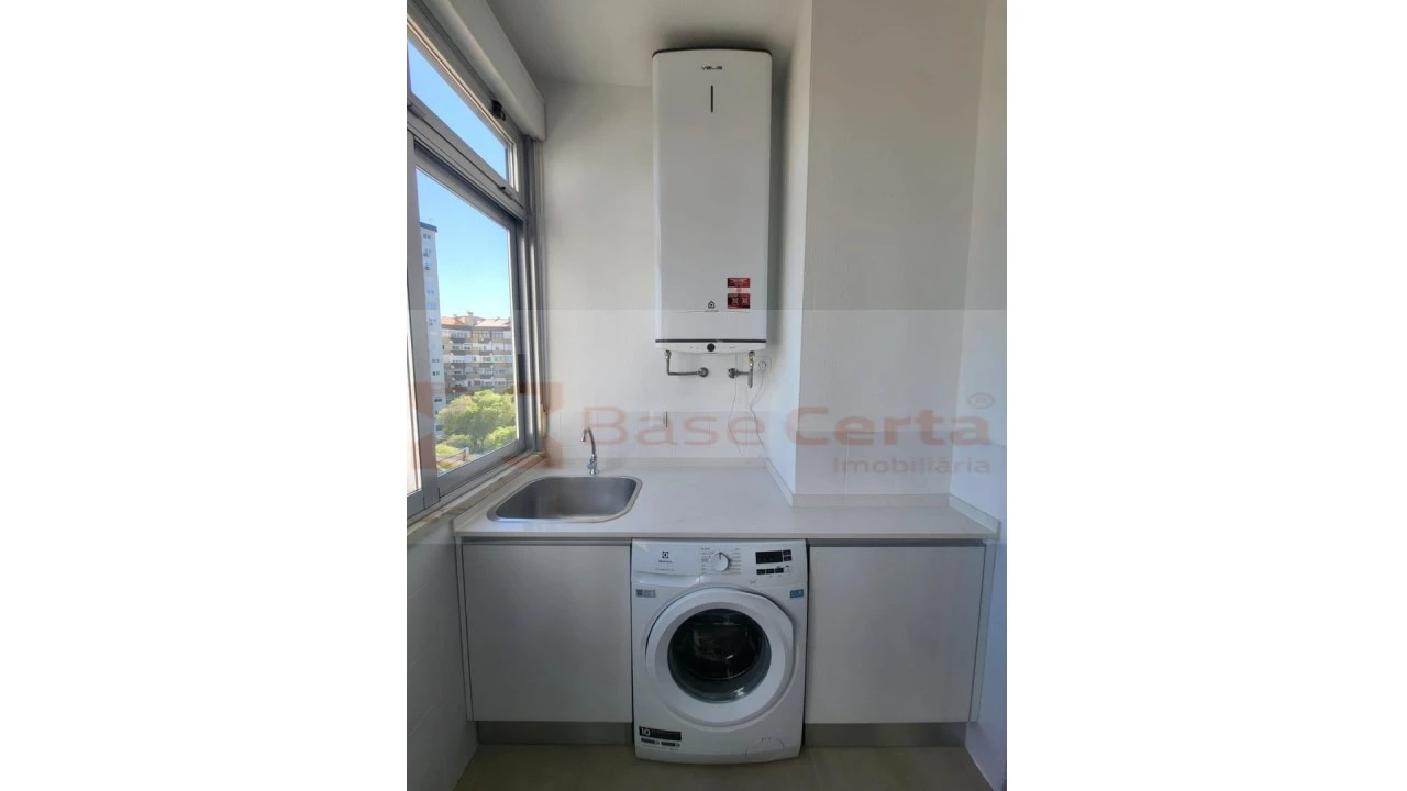 Apartamento T3 para Venda em Lumiar Foto 5