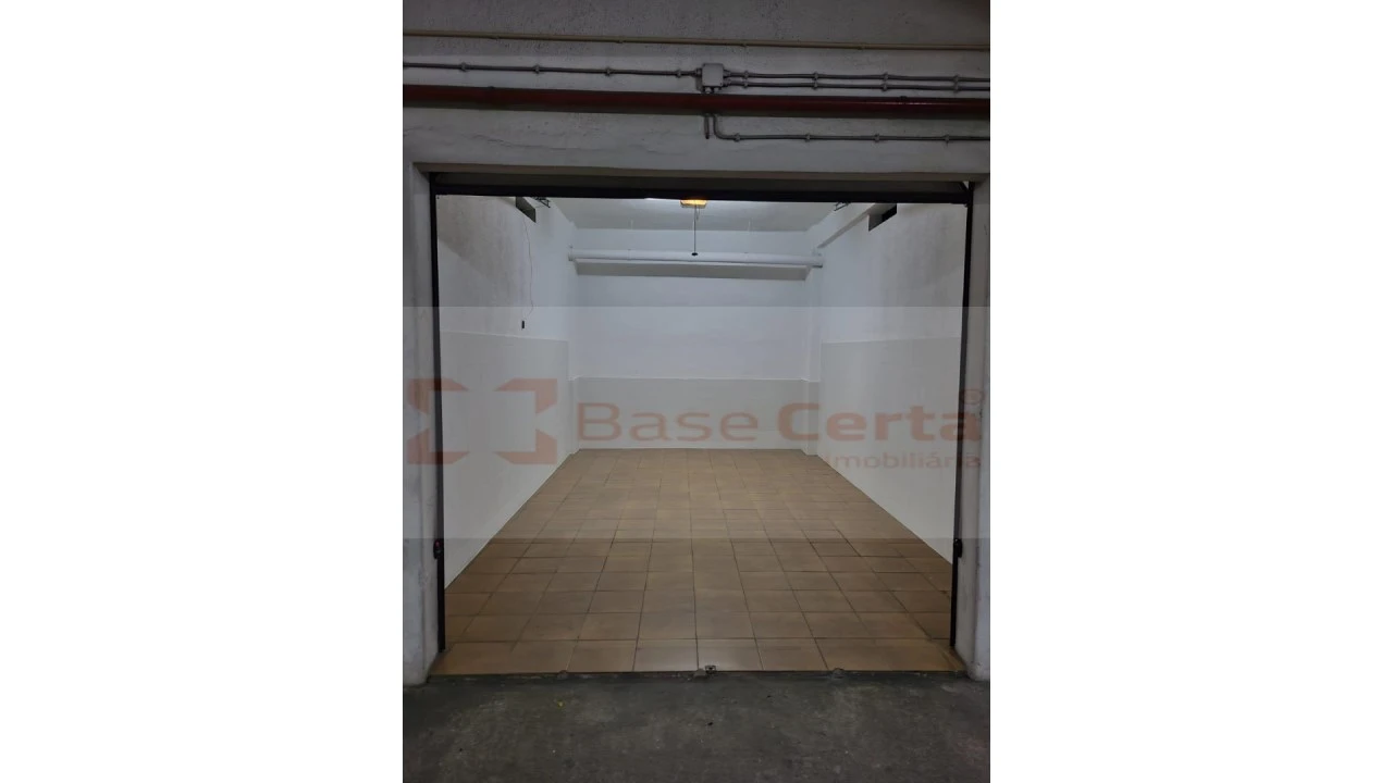 Apartamento T3 para Venda em Lumiar Foto 23