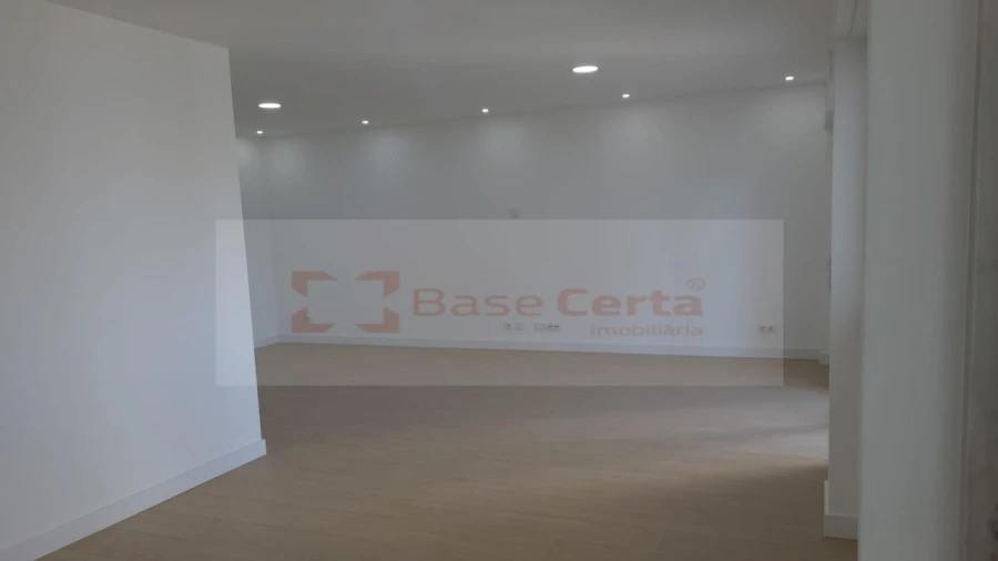 Apartamento T3 para Venda em Lumiar Foto 14