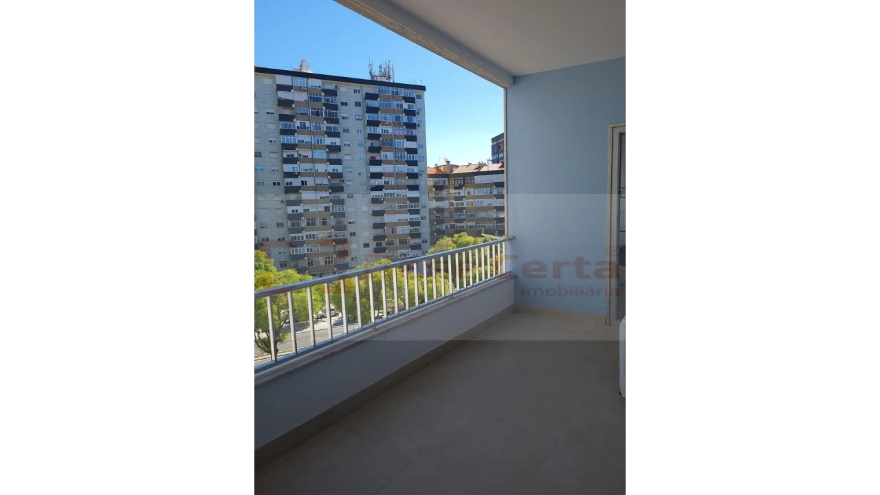 Apartamento T3 para Venda em Lumiar Foto 7