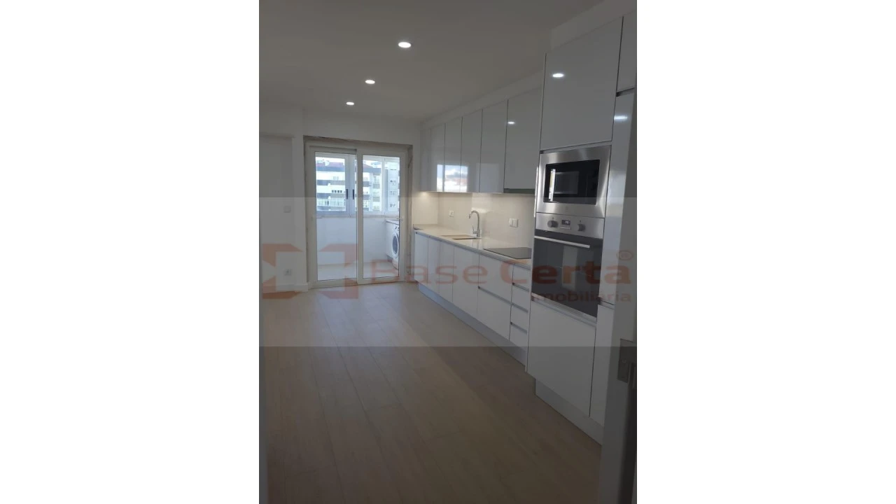 Apartamento T3 para Venda em Lumiar Foto 9