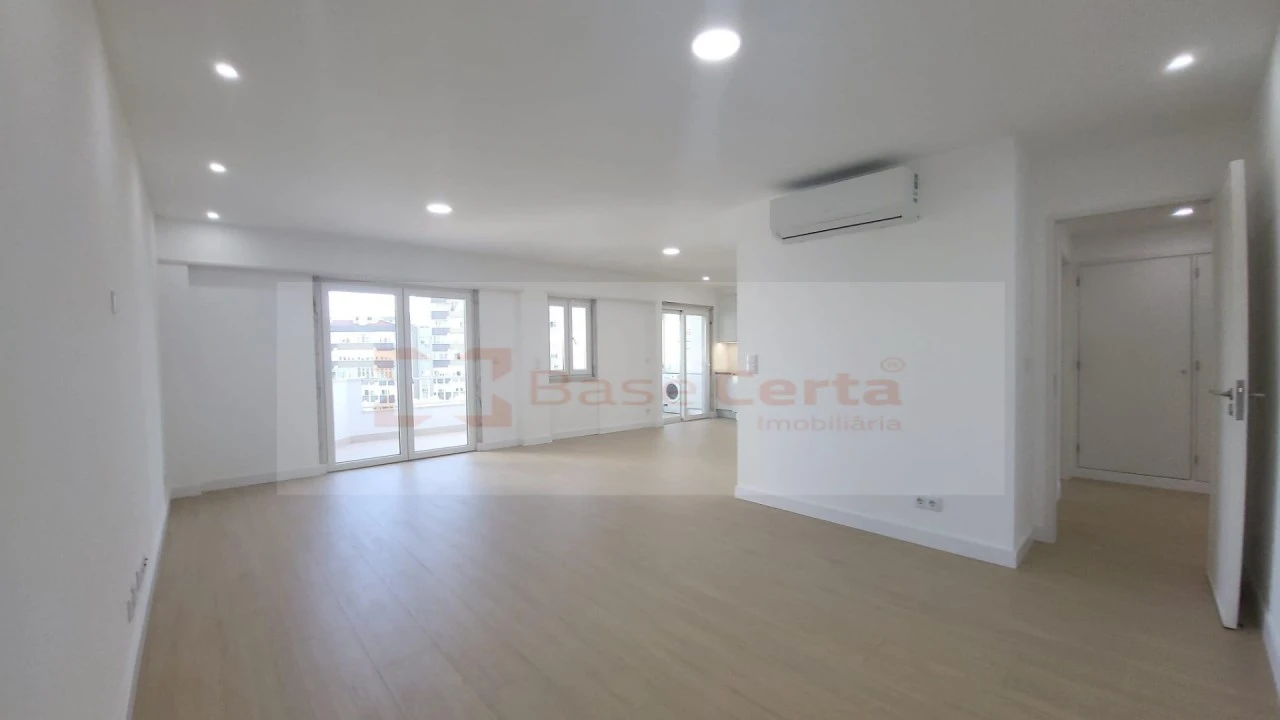 Apartamento T3 para Venda em Lumiar Foto 11