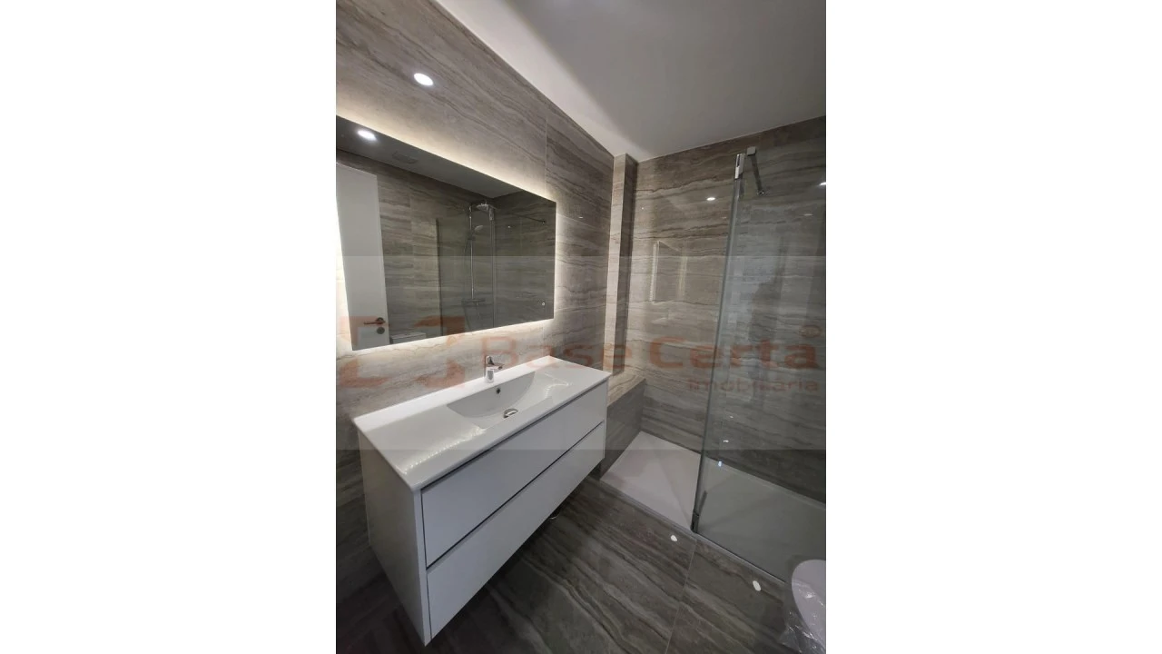 Apartamento T3 para Venda em Lumiar Foto 17