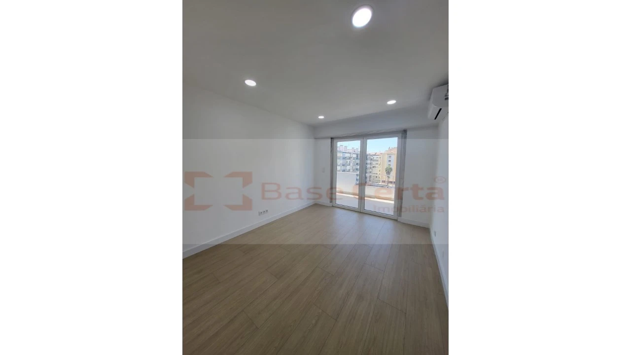 Apartamento T3 para Venda em Lumiar Foto 20