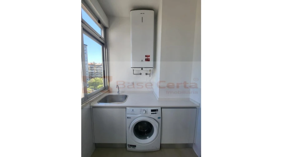 Apartamento T3 para Venda em Lumiar Foto 5
