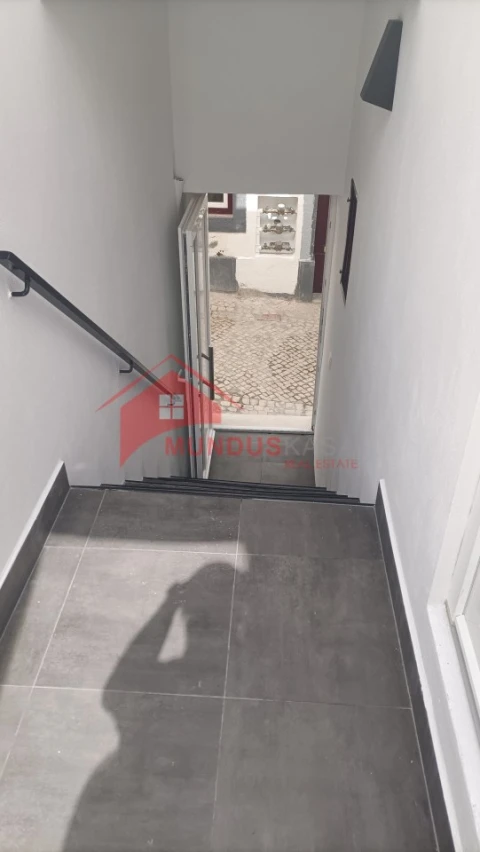 Apartamento T2 para Venda em Sesimbra (Santiago)
