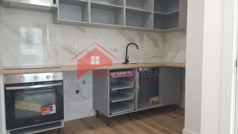 Apartamento T2 para Venda em Sesimbra (Santiago)