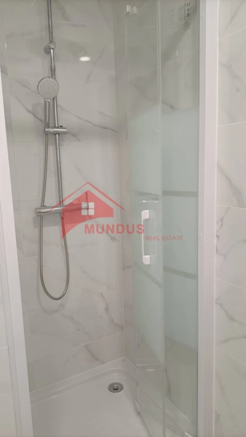 Apartamento T2 para Venda em Sesimbra (Santiago)