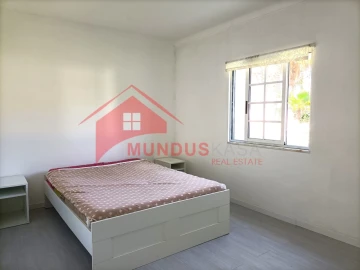 Quinta T4 para Venda em Azeitão (São Lourenço e São Simão)