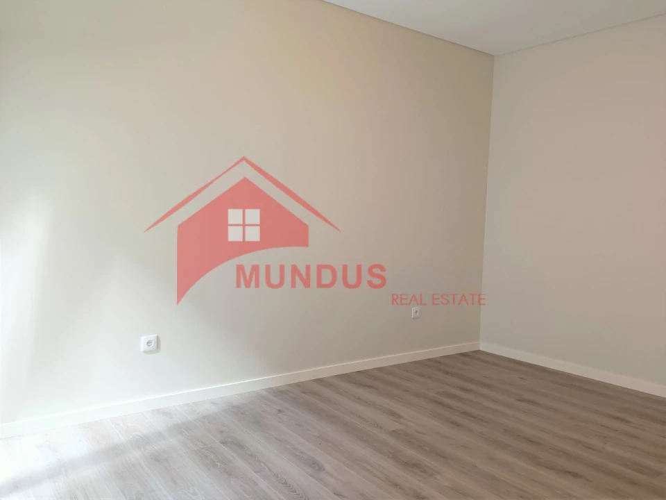 Apartamento T2 para Venda em Sesimbra (Santiago) Foto 14