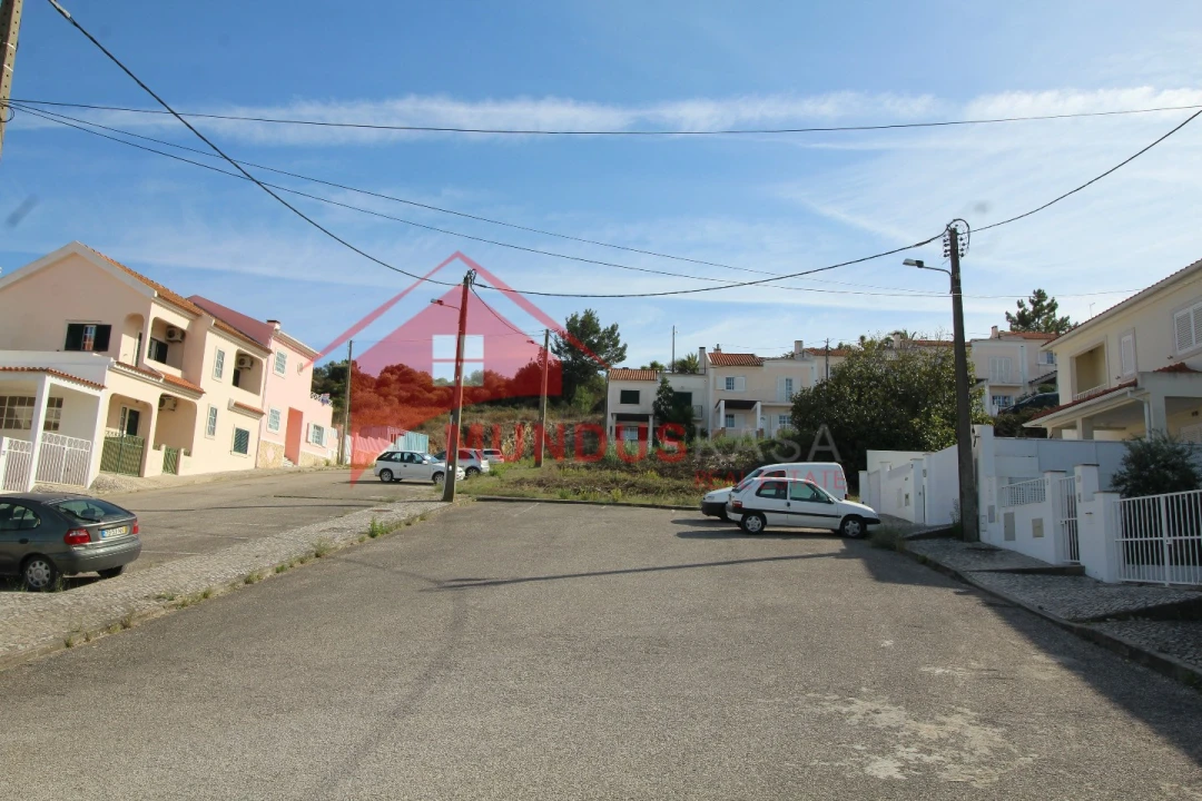 Terreno para Venda em Sesimbra (Castelo) Foto 1