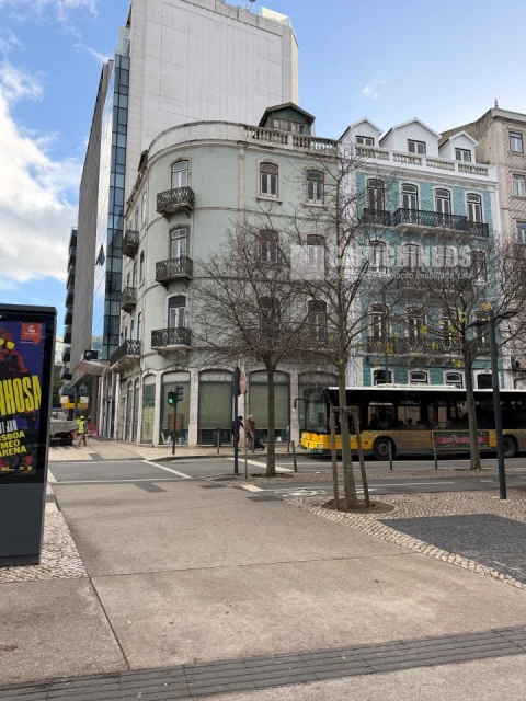 Loja para Arrendamento em Avenidas Novas