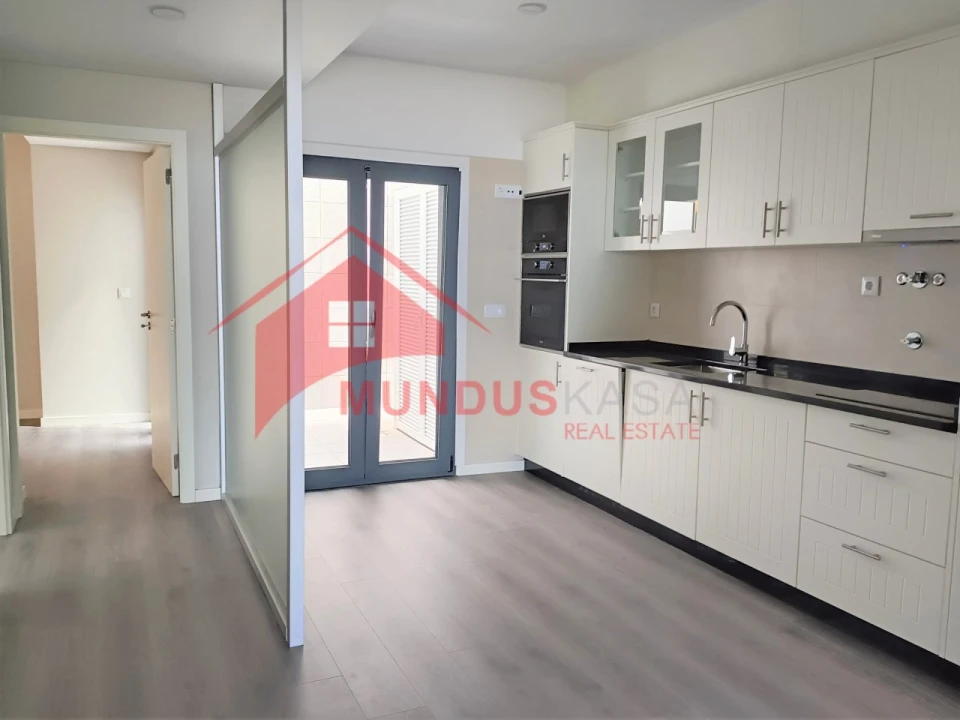 Apartamento T2 para Venda em Sesimbra (Santiago) Foto 3