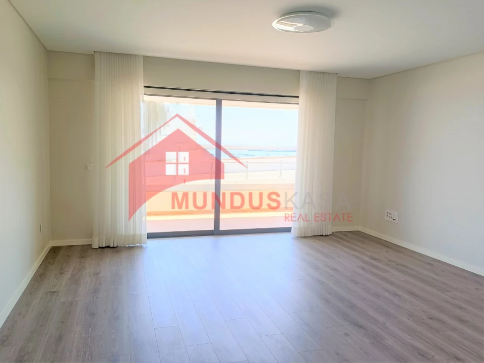 Apartamento T2 para Venda em Sesimbra (Santiago) Foto 7