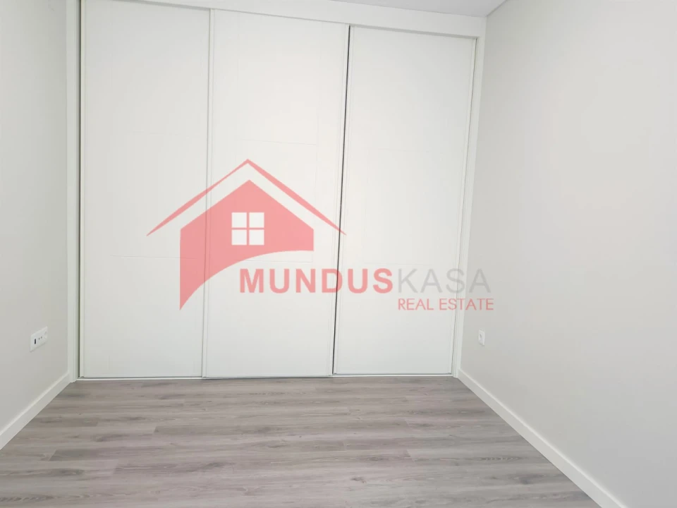 Apartamento T2 para Venda em Sesimbra (Santiago) Foto 9
