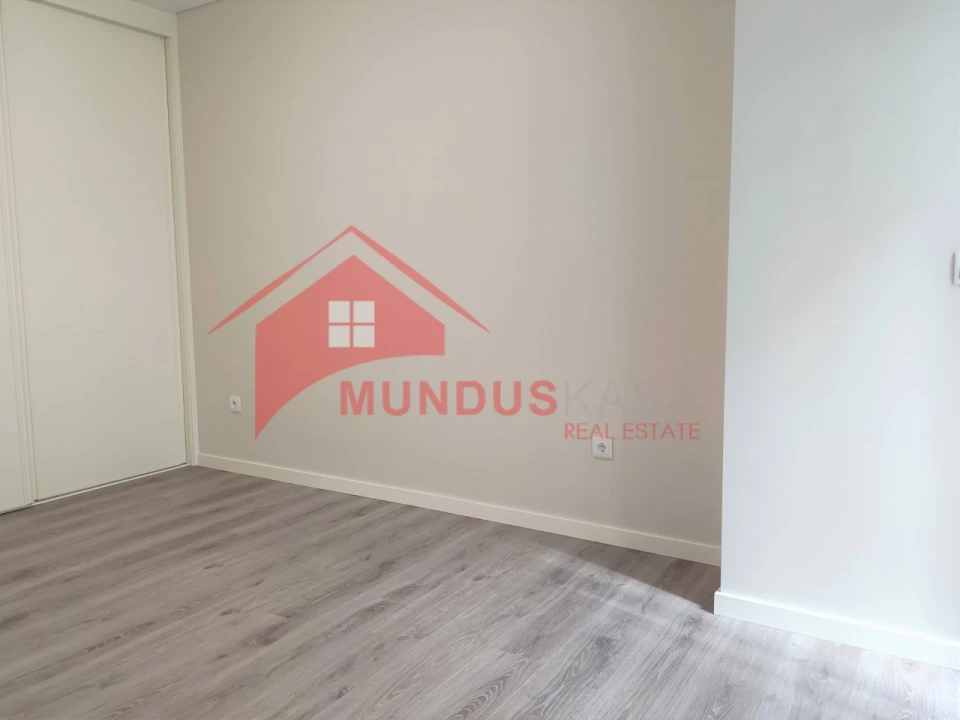 Apartamento T2 para Venda em Sesimbra (Santiago) Foto 12