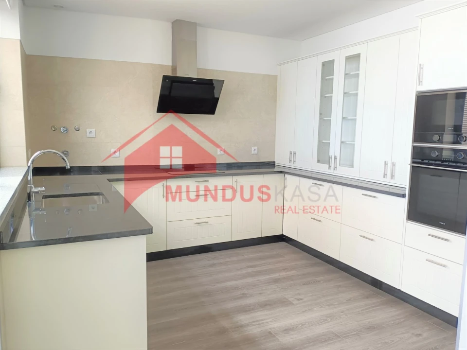 Apartamento T2 para Venda em Sesimbra (Santiago) Foto 11