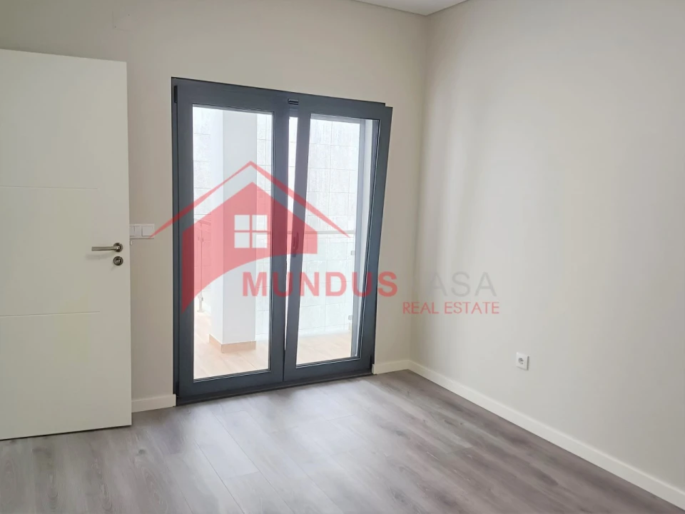 Apartamento T2 para Venda em Sesimbra (Santiago) Foto 21