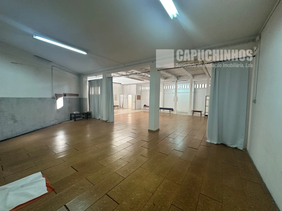 Armazém para Venda em Alcantara Foto 1