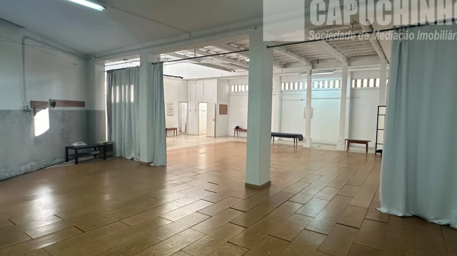 Armazém para Venda em Alcantara