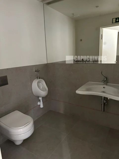 Escritório para Arrendamento em Avenidas Novas