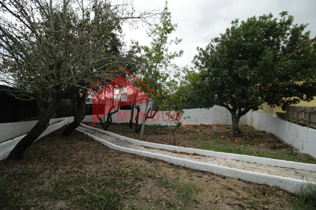 Moradia T3 para Venda em Sesimbra (Castelo) Foto 3