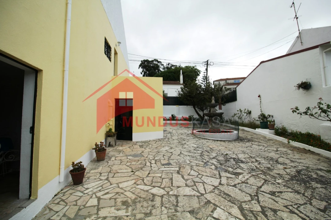 Moradia T3 para Venda em Sesimbra (Castelo) Foto 4