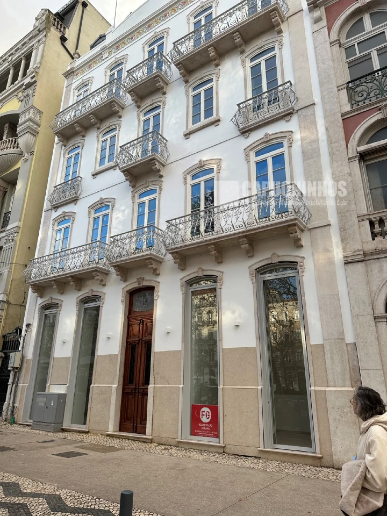 Loja para Arrendamento em Avenidas Novas Foto 1