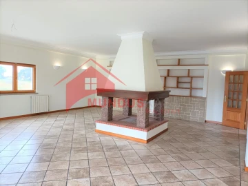 Moradia T5 para Venda em Sesimbra (Castelo)