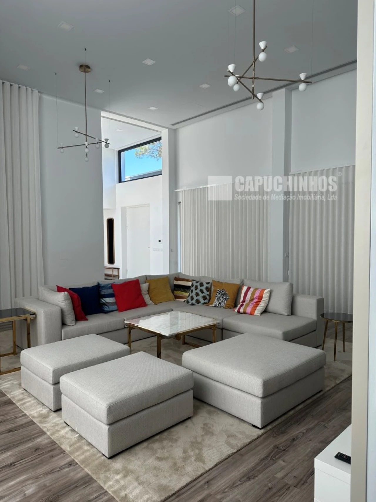 Moradia T5 para Venda em Charneca de Caparica e Sobreda Foto 2