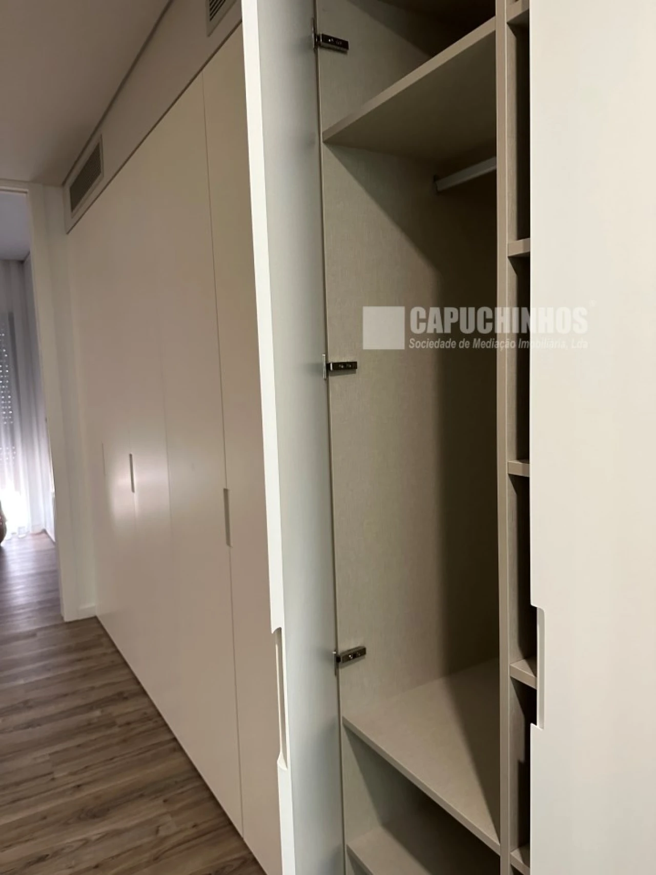 Moradia T5 para Venda em Charneca de Caparica e Sobreda Foto 27